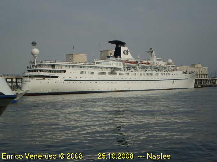 18 - Ormeggiata - Moored.JPG